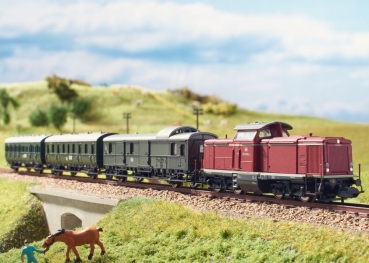 T16124 Diesellok BR 212 m.S. DB AG