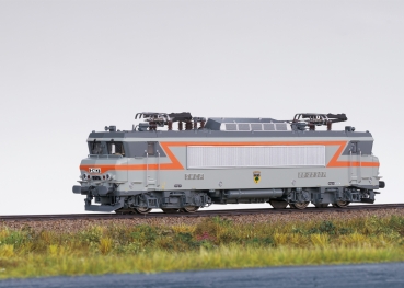 T25163 E-Lok BB 2200 SNCF